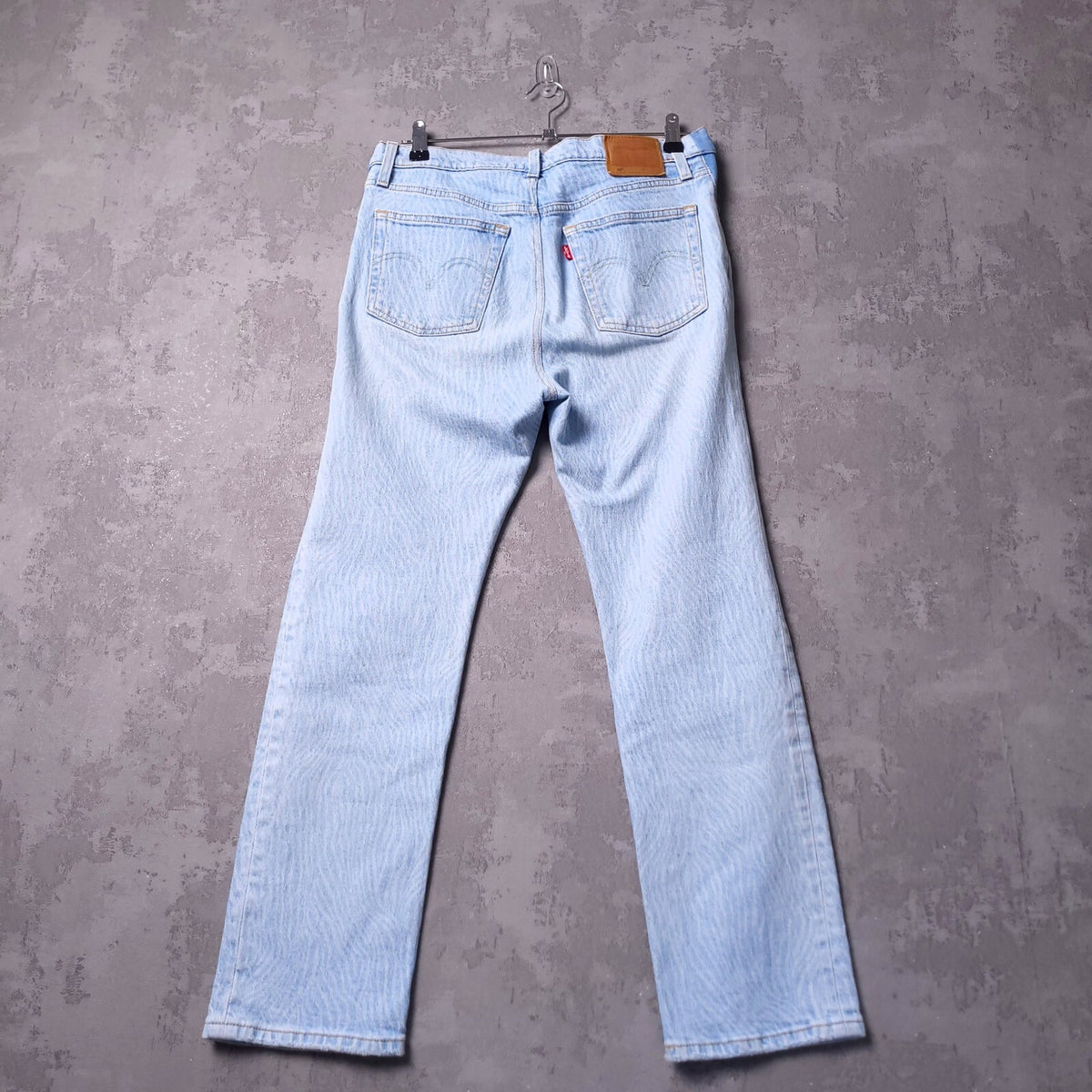 Levis 501 Jeans Womens W28 L28 Straight Leg Light Blue Wavy Print Button Fly