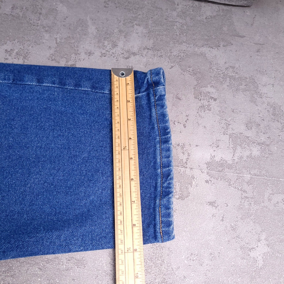 Wrangler Jeans Mens W46 X L30 Regular Fit Blue Denim Cotton Stretch 5-Pockets