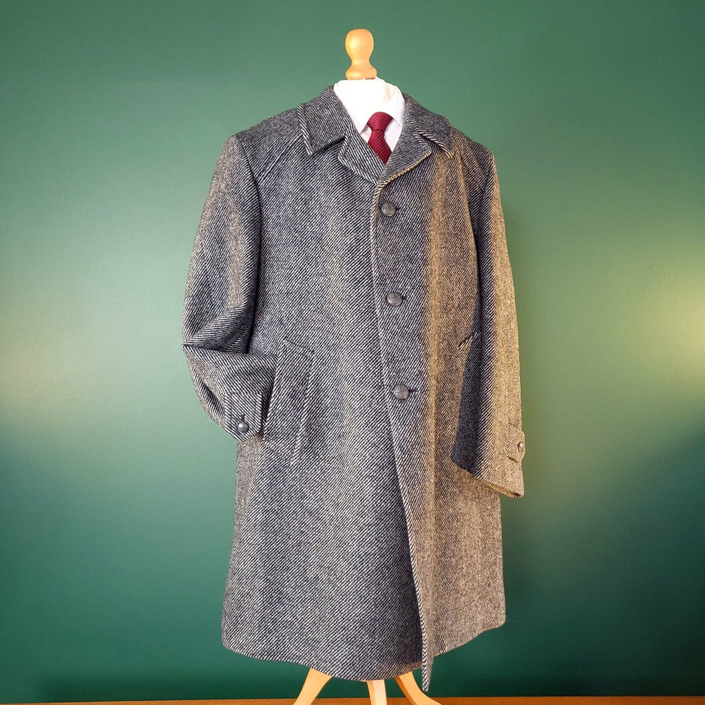 Brook Taverner Tweed Overcoat Mens 42R Regular Fit Grey Herringbone Wool Jacket
