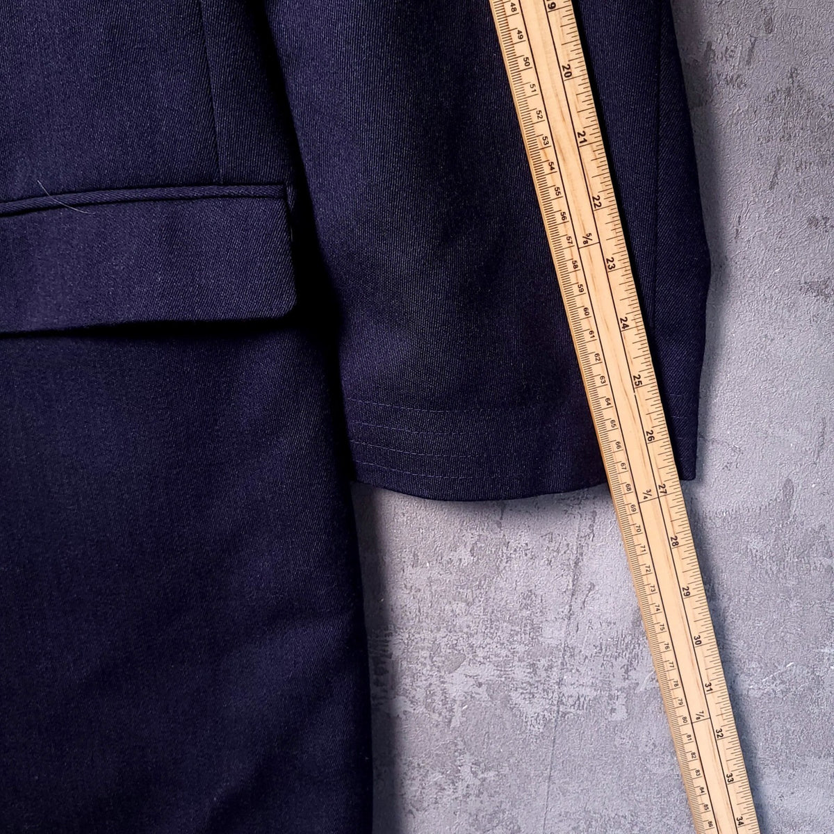 Samuel Windsor Wool Overcoat Mens 44R Reg Fit Navy Chesterfield Velvet Collar
