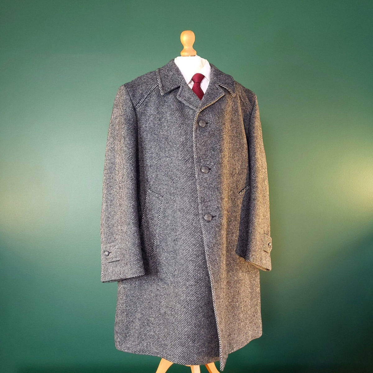 Brook Taverner Tweed Overcoat Mens 42R Regular Fit Grey Herringbone Wool Jacket