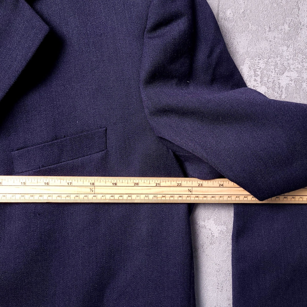 Samuel Windsor Wool Overcoat Mens 44R Reg Fit Navy Chesterfield Velvet Collar