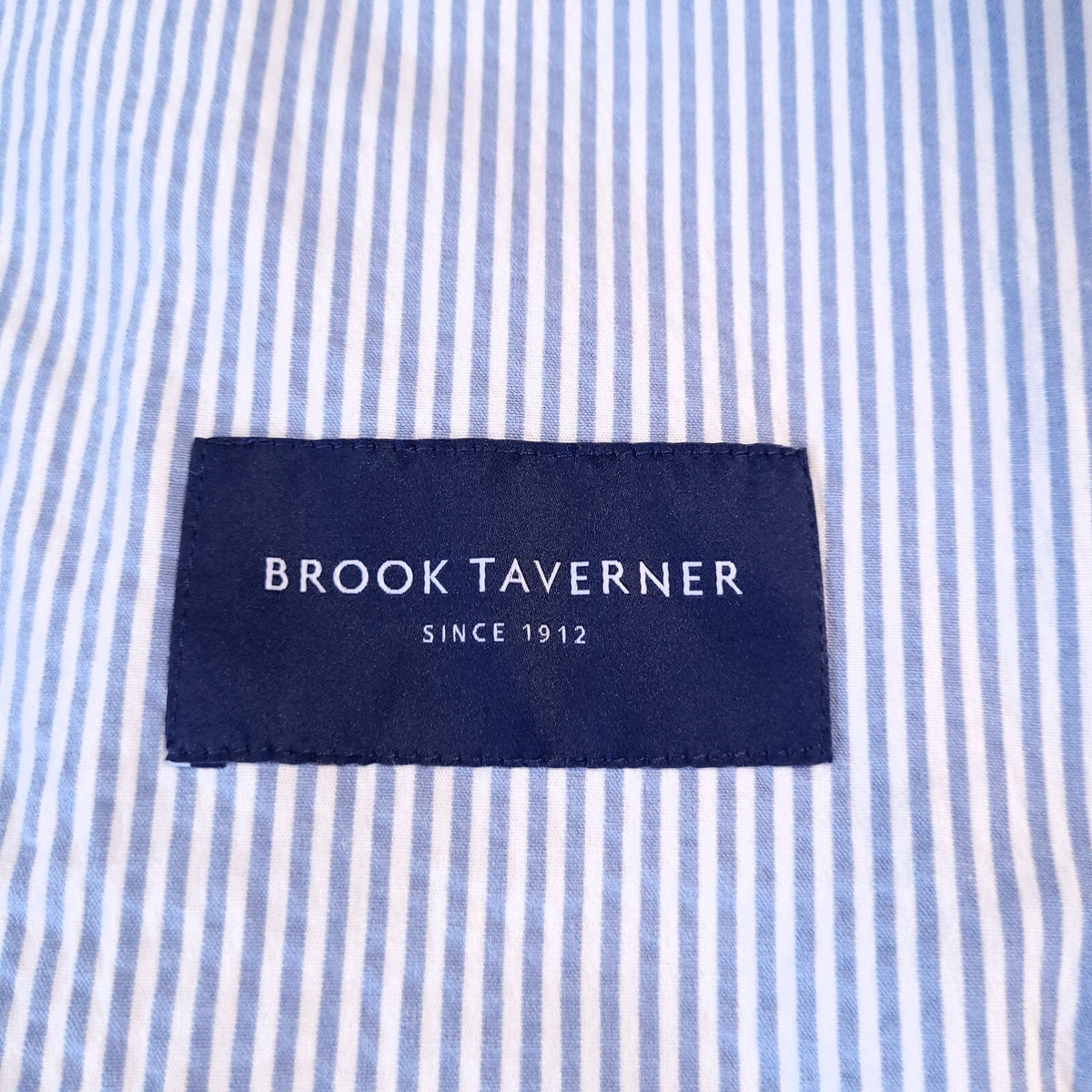 Brook Taverner Seersucker Blazer Jacket Mens 46S Tailored Blue Stripe Boating