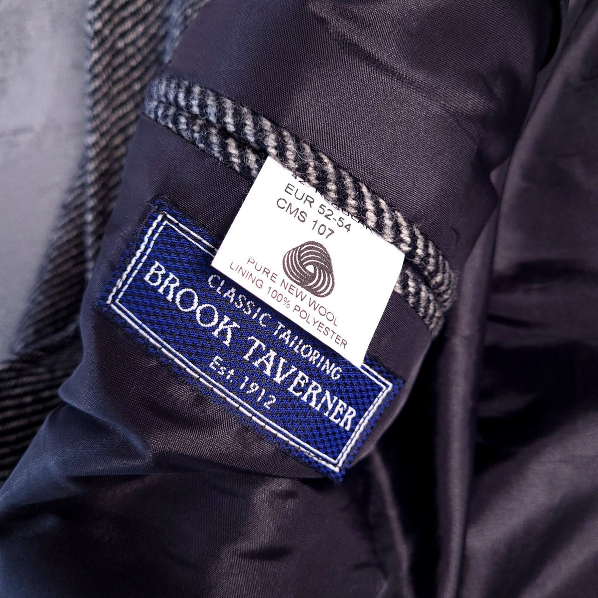 Brook Taverner Tweed Overcoat Mens 42R Regular Fit Grey Herringbone Wool Jacket