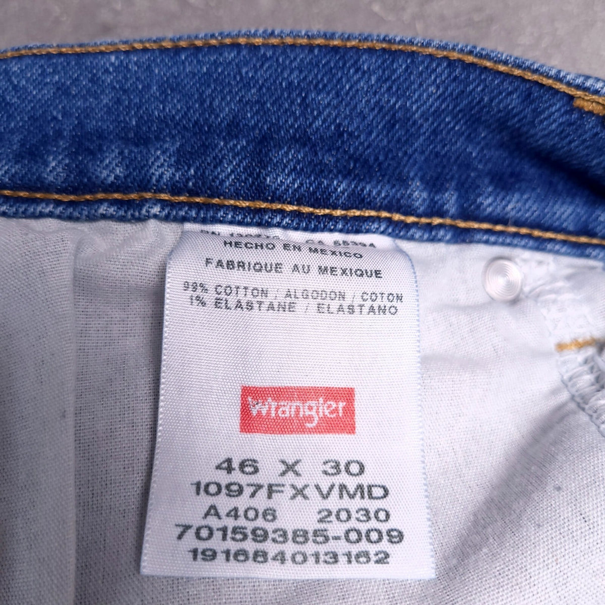 Wrangler Jeans Mens W46 X L30 Regular Fit Blue Denim Cotton Stretch 5-Pockets
