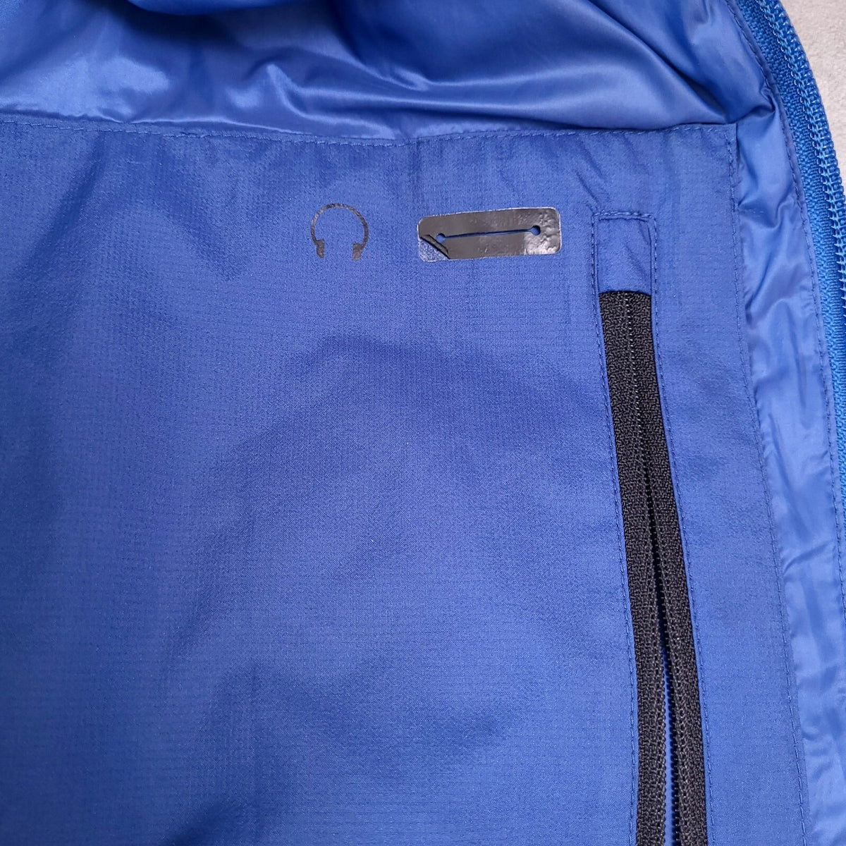 Uniqlo Down Puffer Jacket Mens Medium Regular Blue Hooded Quilted Full Zip Coat